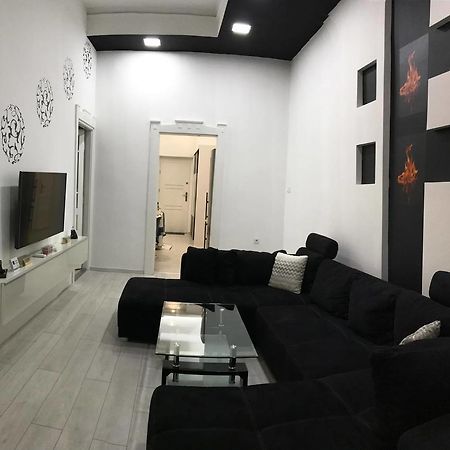 Manyi Apartman Debreczyn Zewnętrze zdjęcie