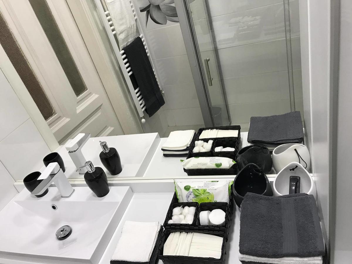 Manyi Apartman Debreczyn Zewnętrze zdjęcie